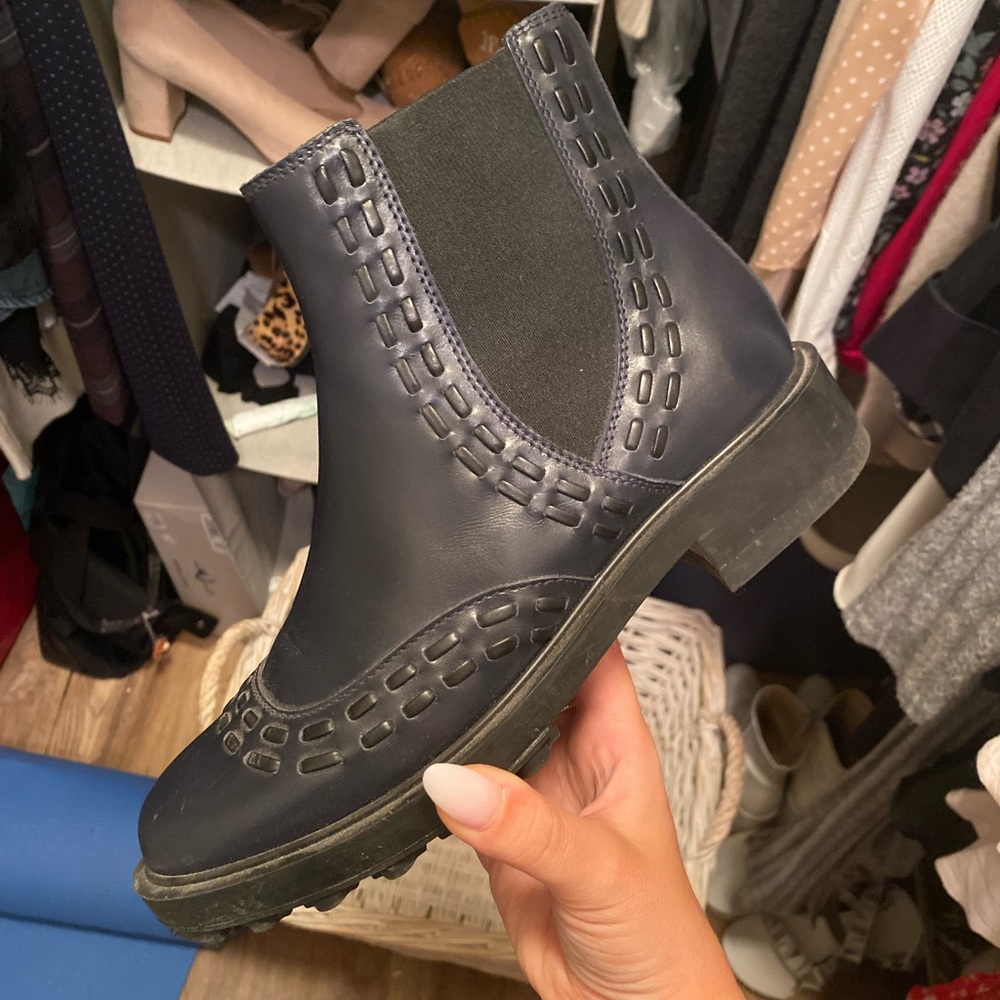 Tods booties • never worn